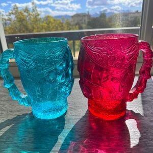 Sold EXCALIBUR Las Vegas Luminarc Knight Helmet 30oz Glass Beer Mug Blue & Pink